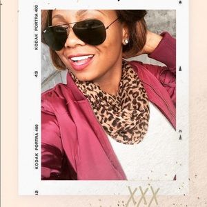 Meet your Posher, Briale